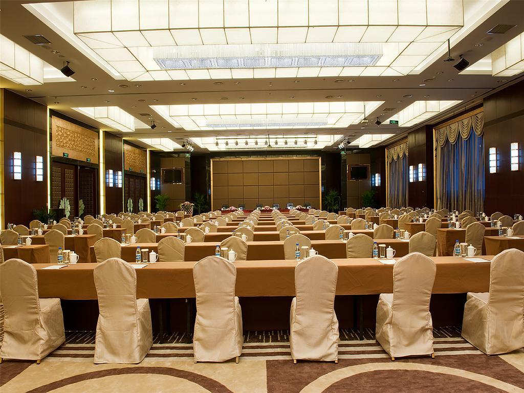 Golden Mountain International Hotel Laiyang Exterior foto